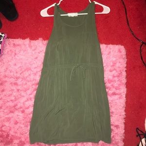 green dress
